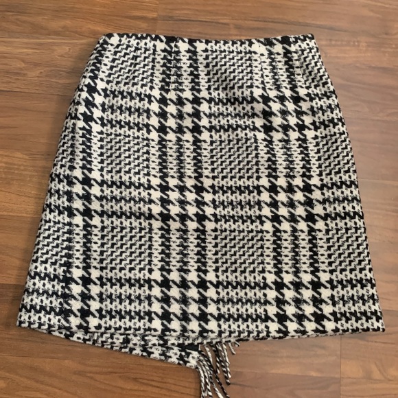 Eddie Bauer black white plaid blanket wrap skirt fringe wool Size 2 - Picture 2 of 7
